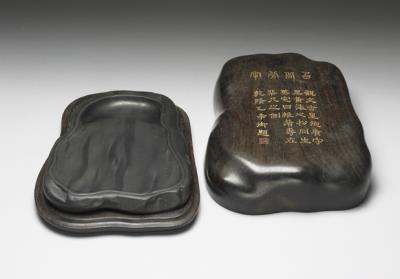 图片[2]-She-stone inkstone of cang jade and inscribed by Jin Tingdui (with an inkstone box), Qing dynasty (1644-1911)-China Archive